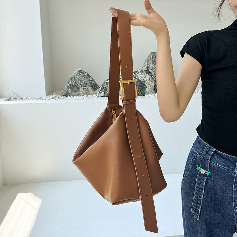 Sac Demi-Lune – Cuir Végan Souple